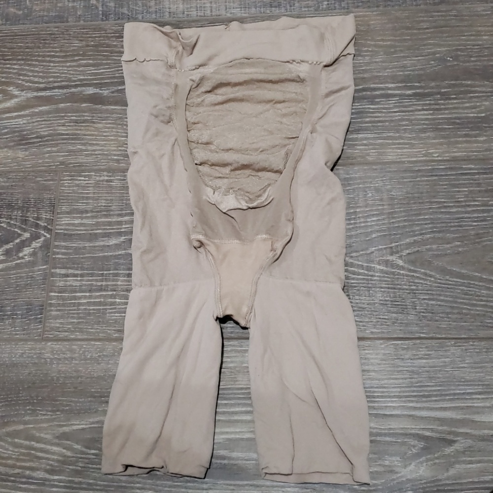 Spanx maternity shaper size A.